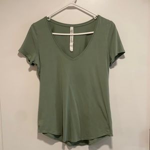 Lululemon Love V Neck Tee. Short Sleeve. Size 6 light sage green color.